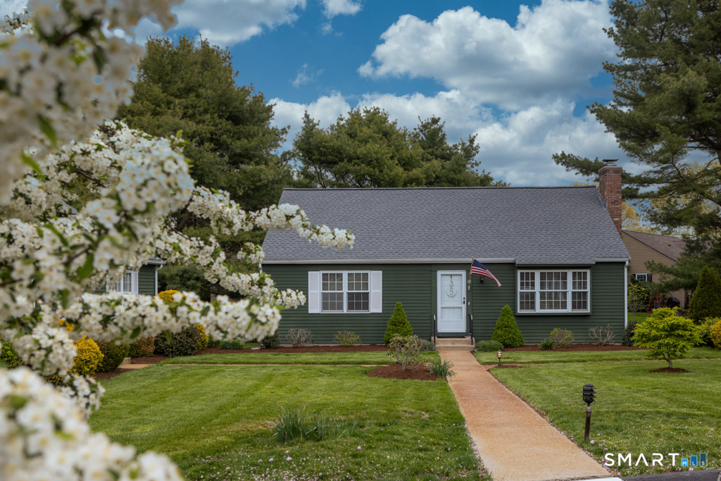 10 Runnymede Lane, Unit 10 Madison, CT 06443 - Photo 3 of 33