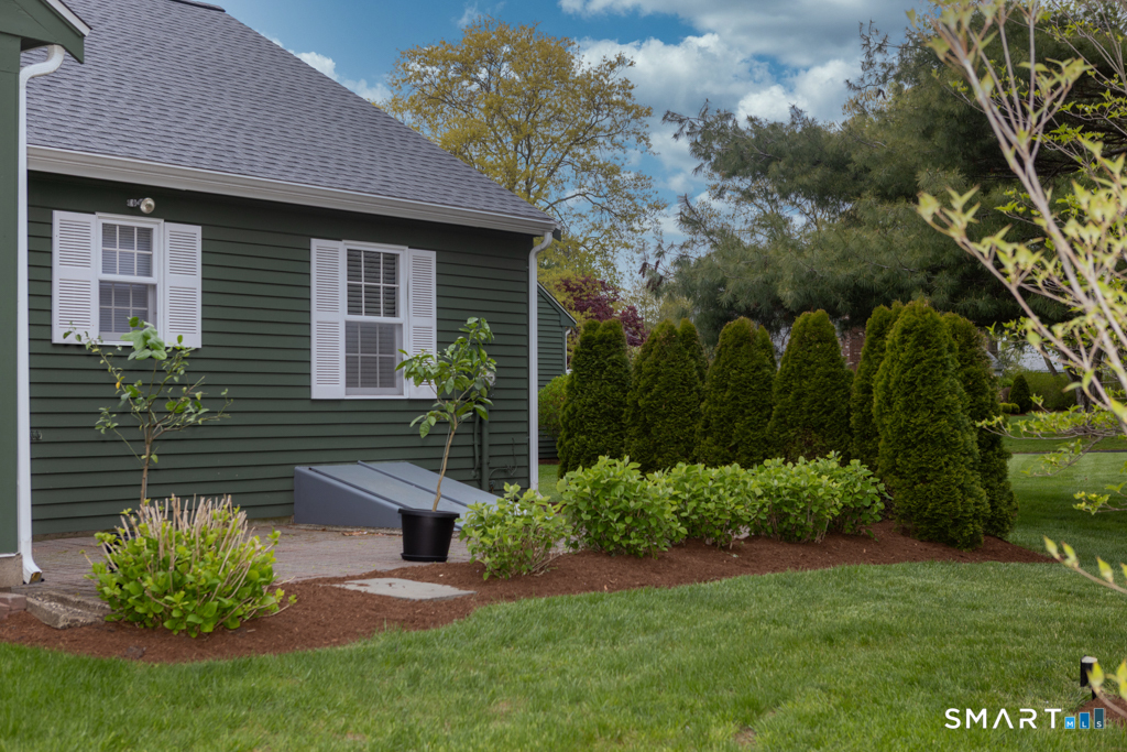 10 Runnymede Lane, Unit 10 Madison, CT 06443 - Photo 6 of 33