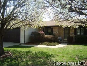 5233 Buford Street Springfield, IL 62703 - Photo 2 of 10