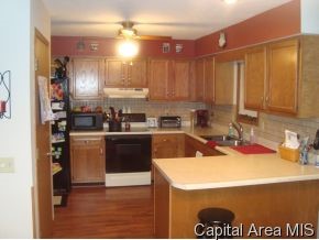 5233 Buford Street Springfield, IL 62703 - Photo 3 of 10
