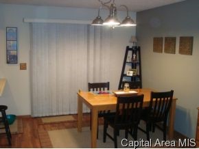 5233 Buford Street Springfield, IL 62703 - Photo 5 of 10