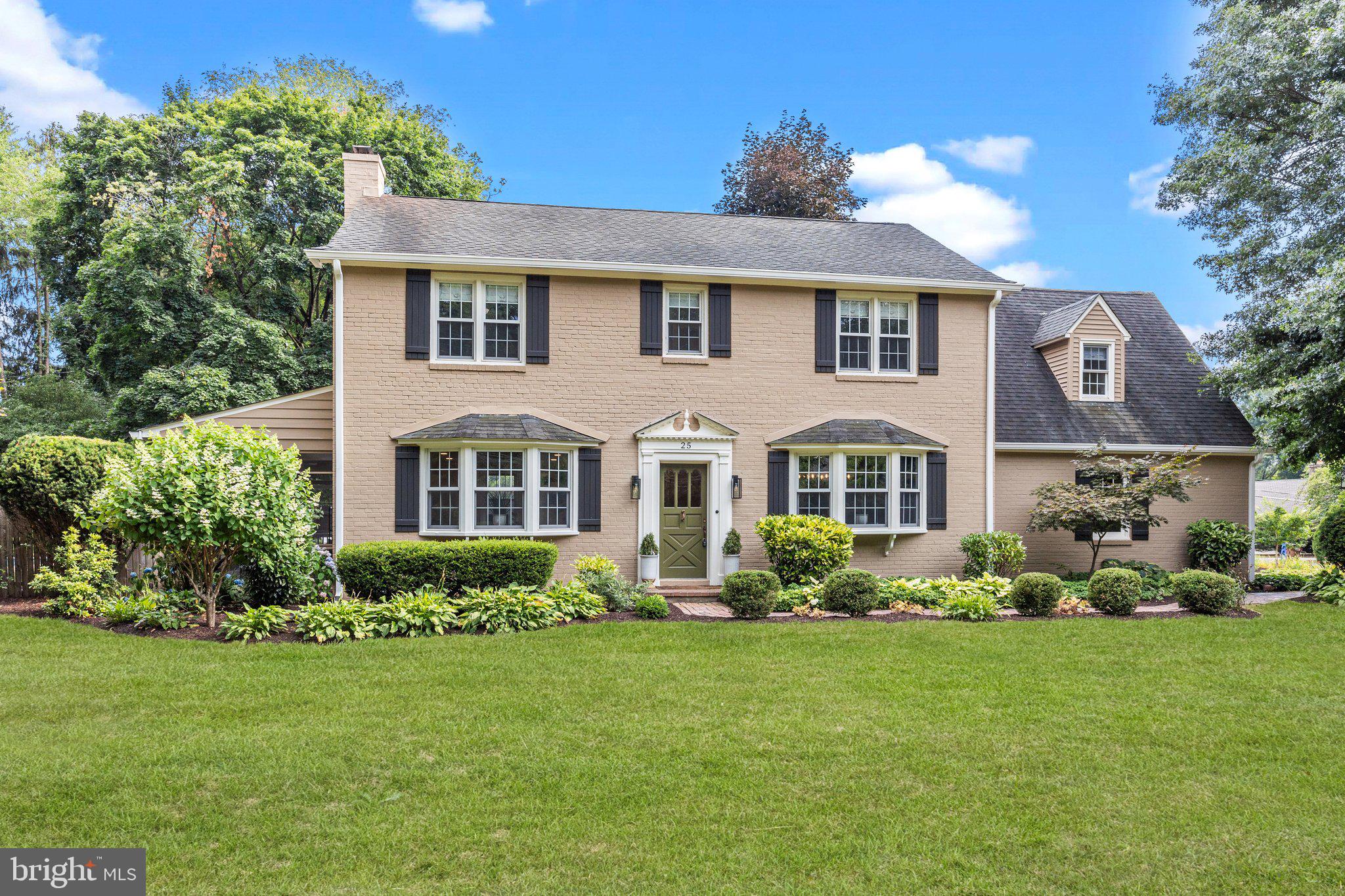 25 Edgewood Road Yardley, PA 19067 - Photo 2 of 46 Gallery Image 2
