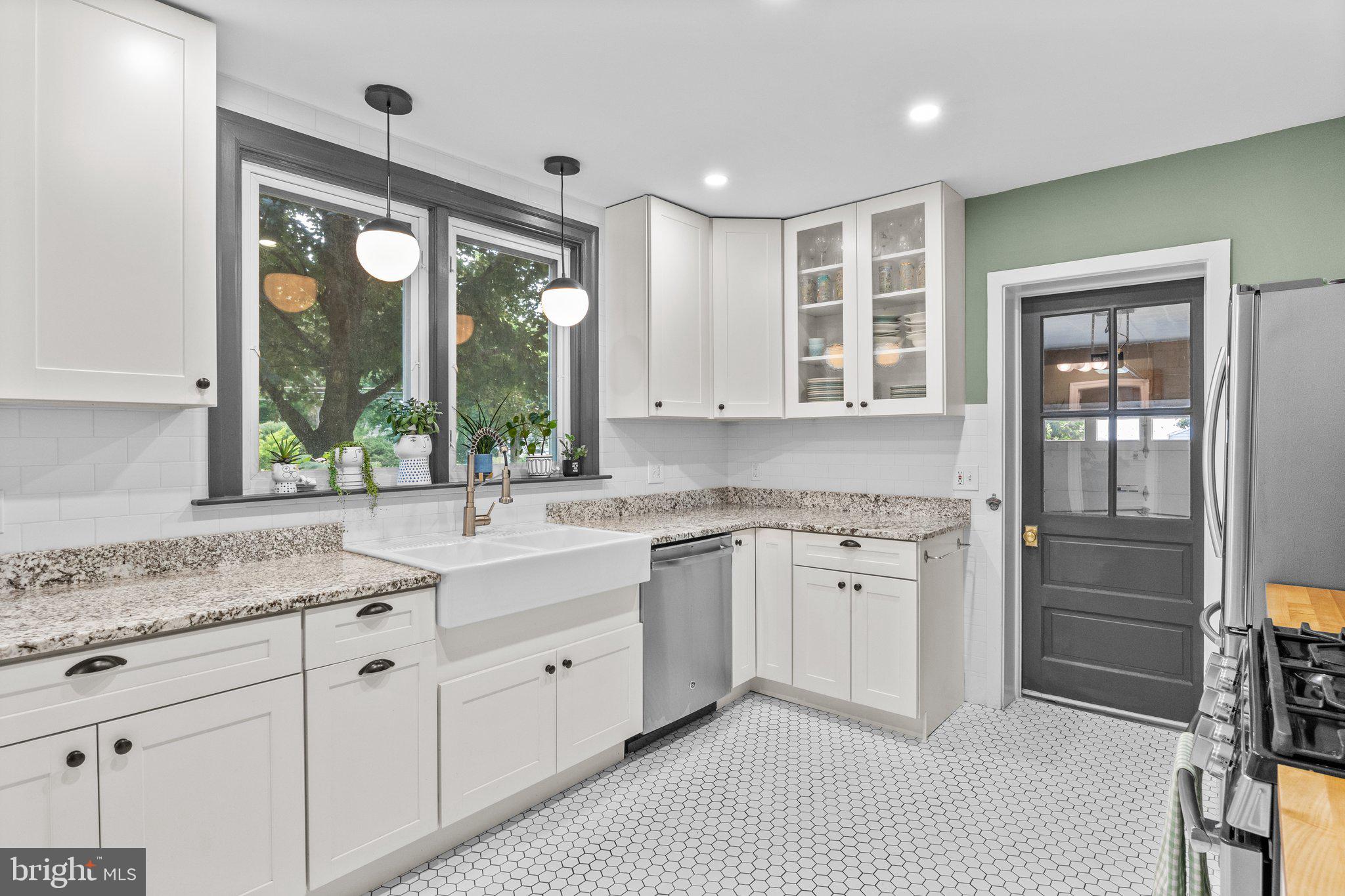 25 Edgewood Road Yardley, PA 19067 - Photo 10 of 46 Gallery Image 10
