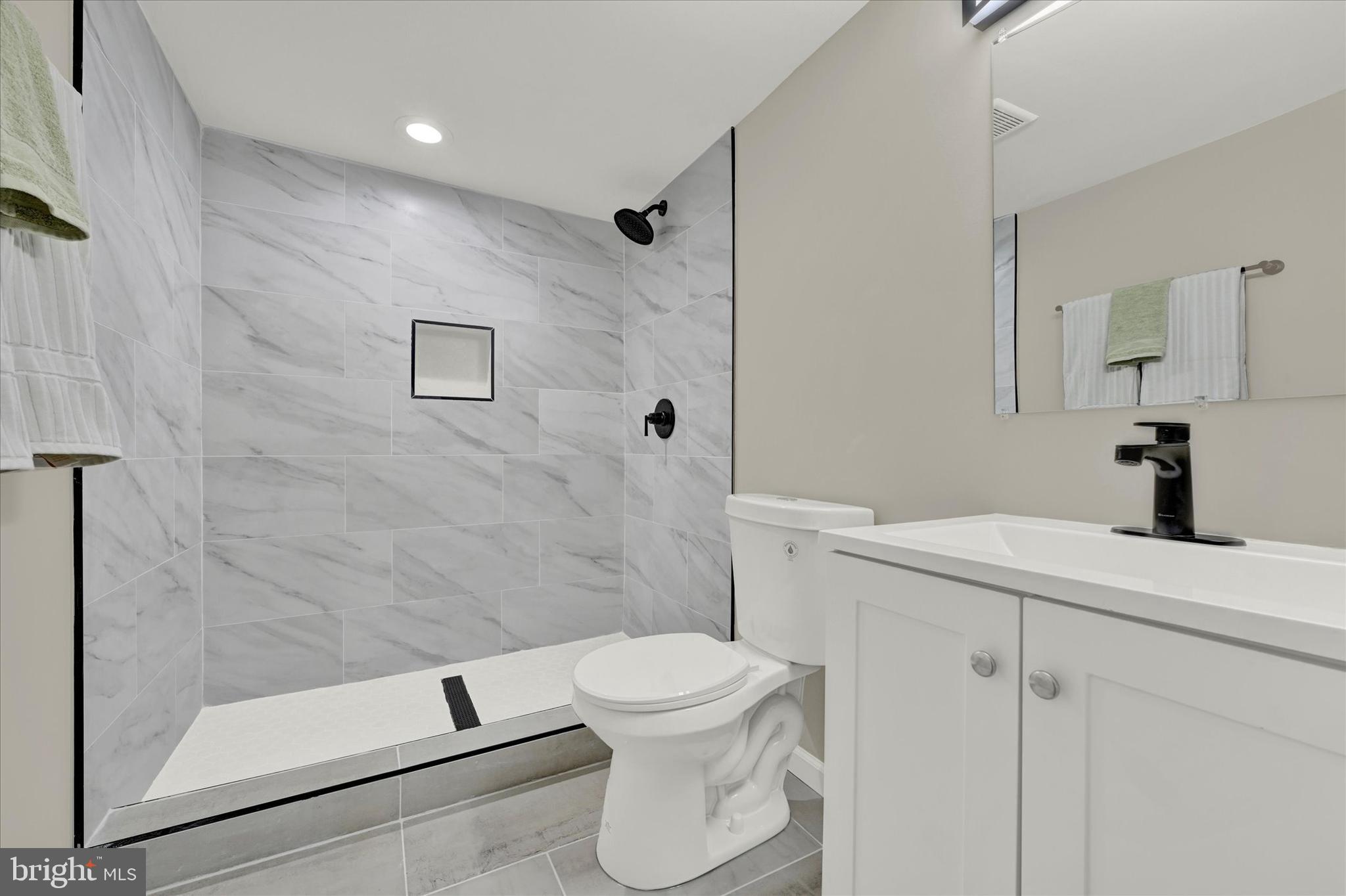 2711 Allendale Road Baltimore, MD 21216 - Photo 17 of 32