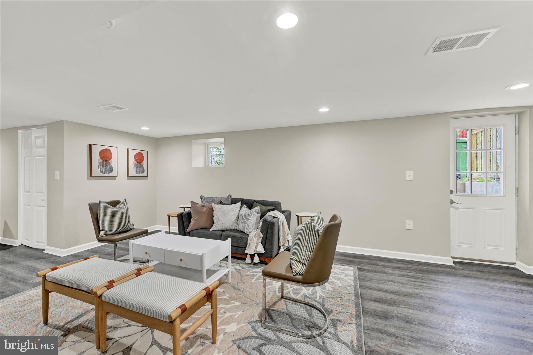 2711 Allendale Road Baltimore, MD 21216 - Photo 20 of 32