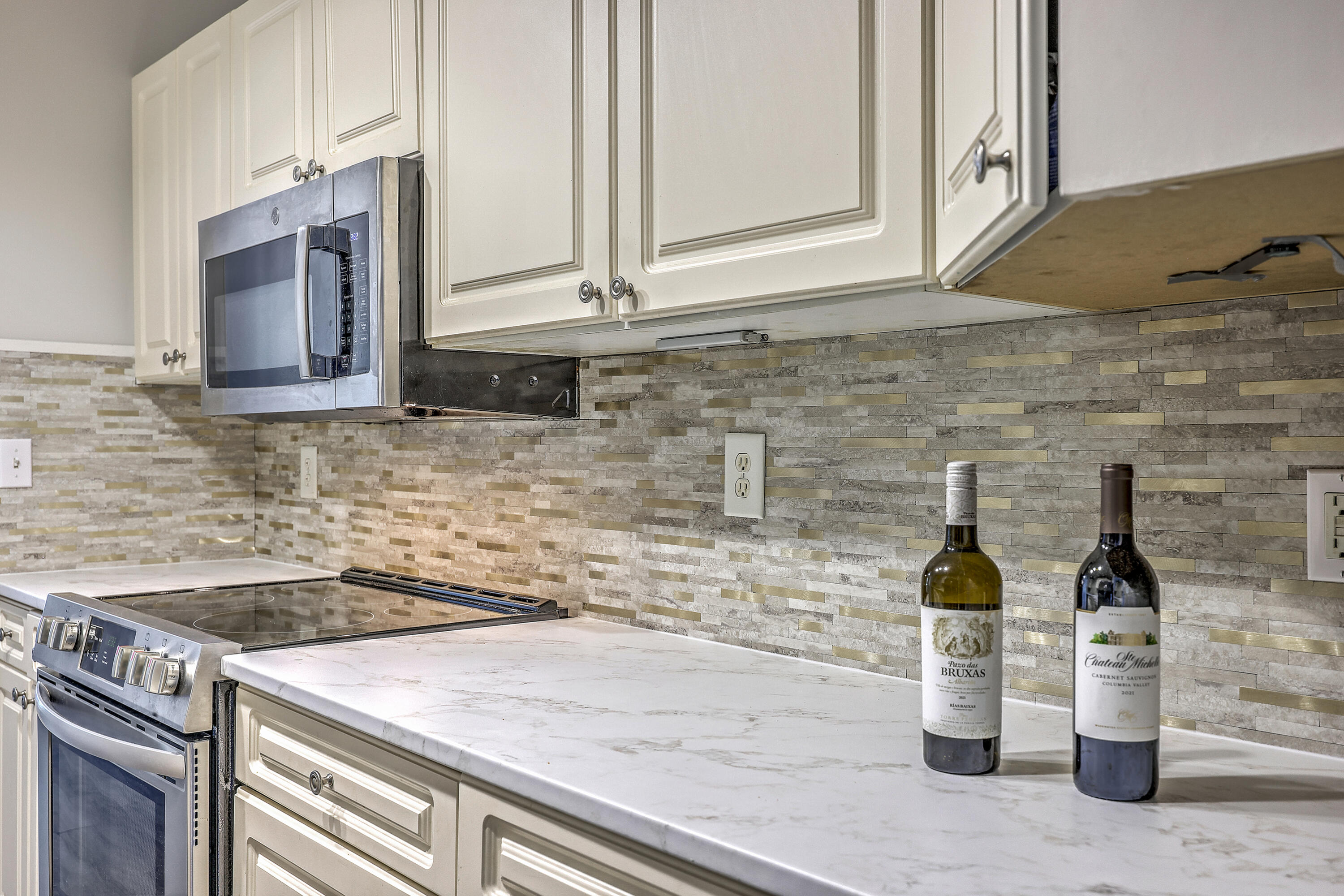 8028 Vermont Road North Charleston, SC 29418 - Photo 12 of 41 ZYN_9676_77_78_79_80_81_82