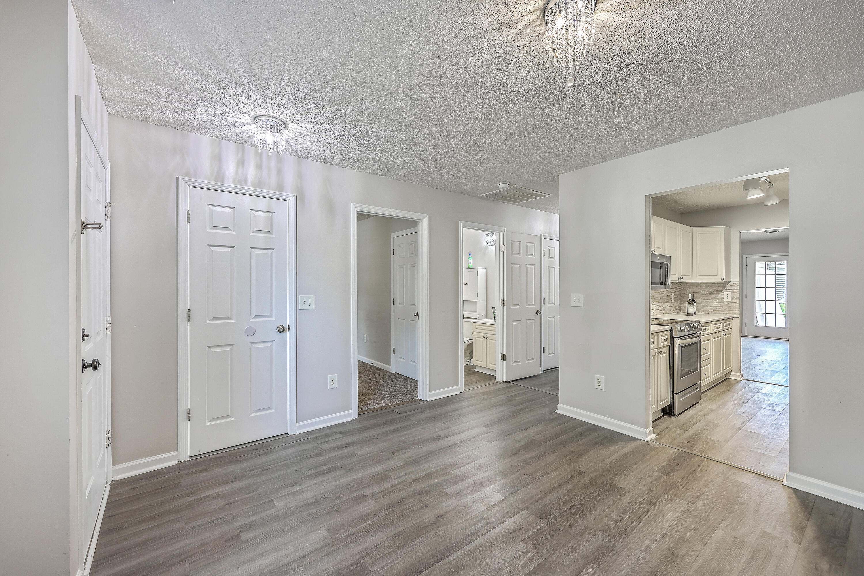 8028 Vermont Road North Charleston, SC 29418 - Photo 15 of 41 Dining Room