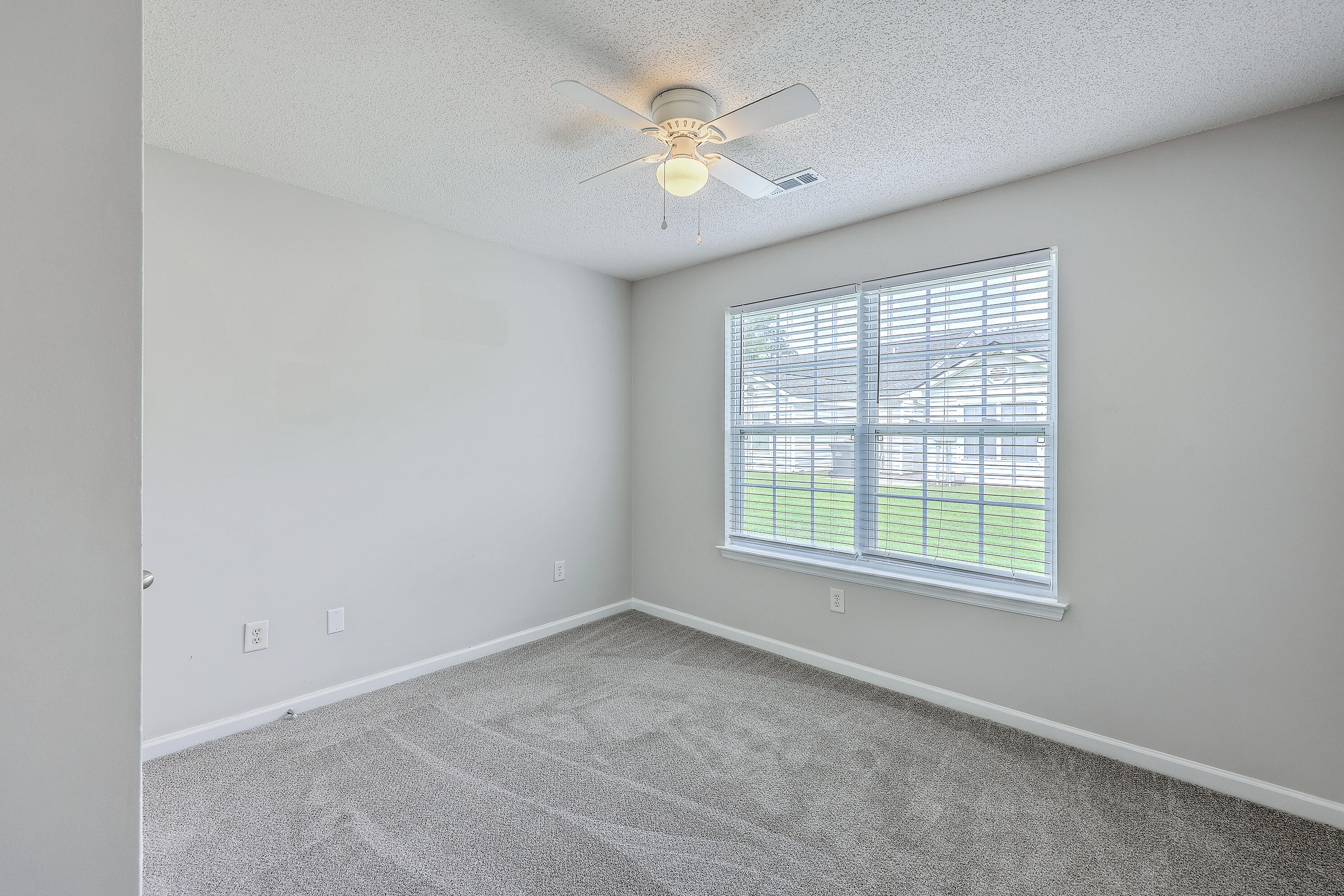 8028 Vermont Road North Charleston, SC 29418 - Photo 27 of 41 Bedroom 3