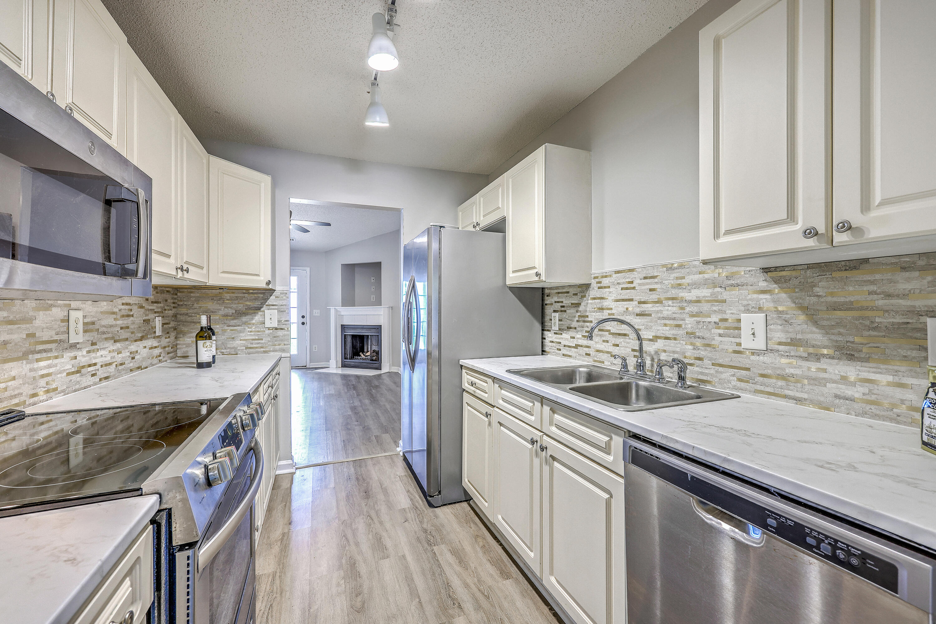 8028 Vermont Road North Charleston, SC 29418 - Photo 10 of 41 ZYN_9662_3_4_5_6_7_8