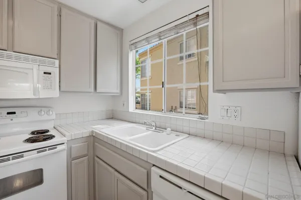 $493,000 | 7330 Calle Cristobal, Unit 87, San Diego, CA 92126