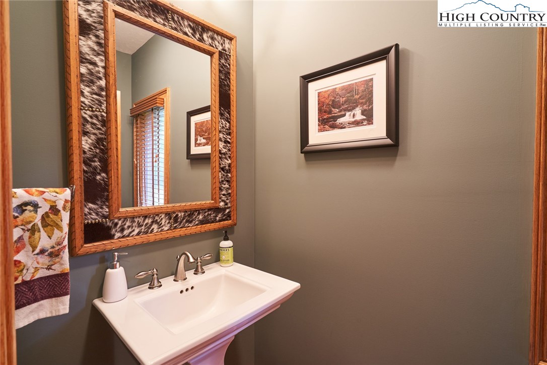 5611 Collette Ridge Circle Lenoir, NC 28645 - Photo 17 of 49 Gallery Image 17