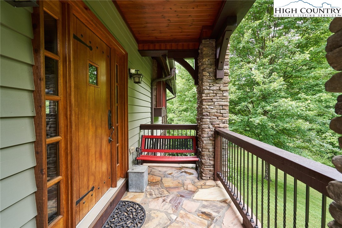 5611 Collette Ridge Circle Lenoir, NC 28645 - Photo 5 of 49 Gallery Image 5