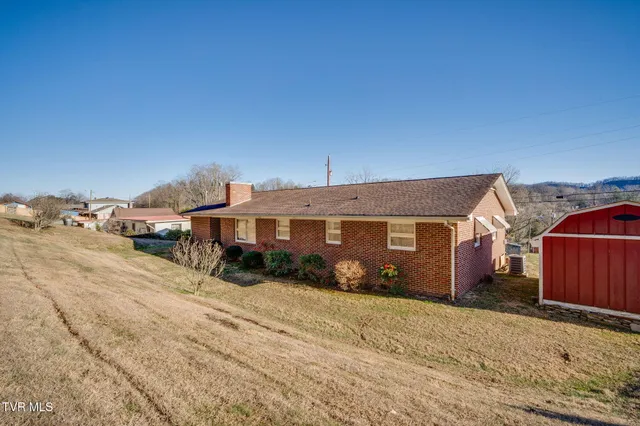 $198,000 | 318 Meadow Lark Street, Weber City, VA 24290