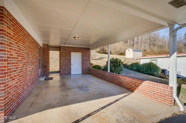 $198,000 | 318 Meadow Lark Street, Weber City, VA 24290