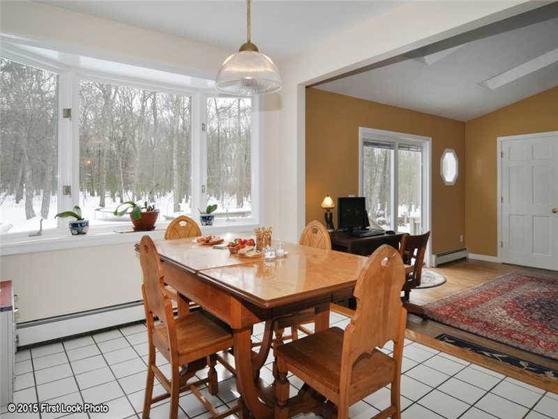 46 Falcon Ridge Drive Exeter, RI 02822 - Photo 11 of 25 Dining Area.