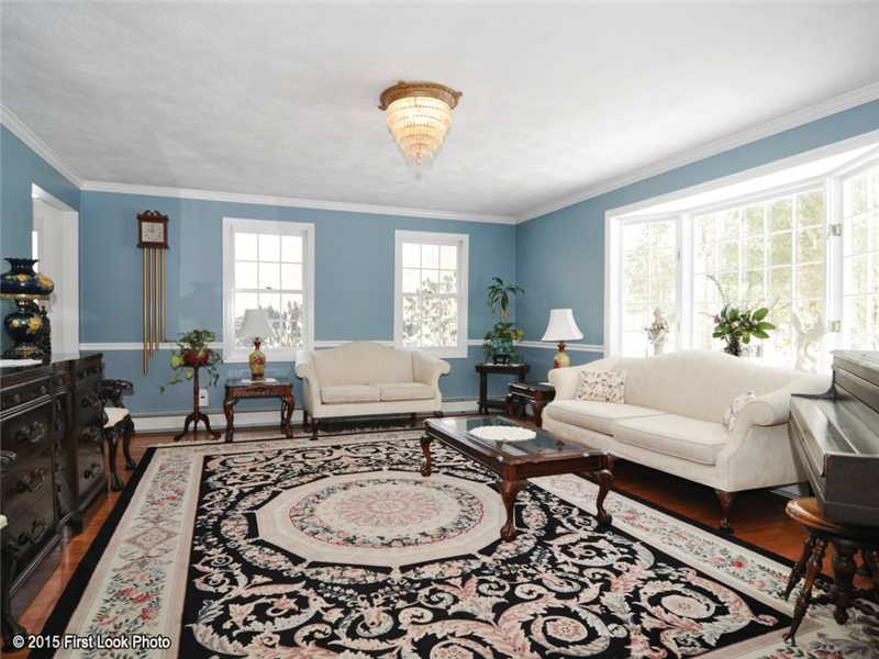 46 Falcon Ridge Drive Exeter, RI 02822 - Photo 3 of 25 Living Room.