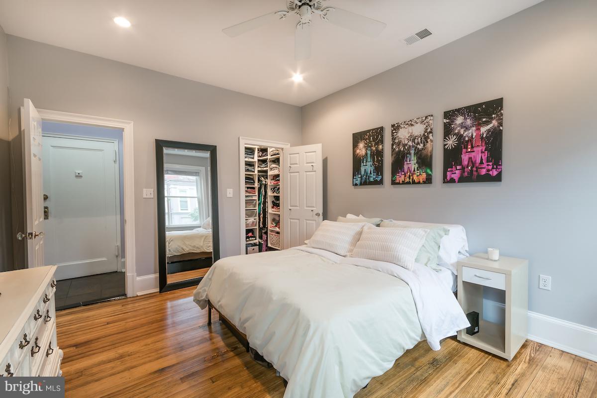 1423 R Street Northwest, Unit 302 Washington, DC 20009 - Photo 7 of 12 Bedroom