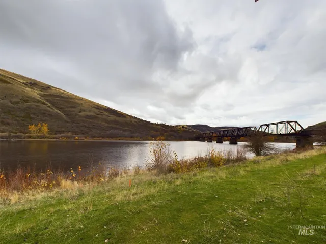$895,000 | 12 River Juliaetta Id 83535 River, Juliaetta, ID 83535