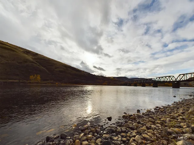 $895,000 | 12 River Juliaetta Id 83535 River, Juliaetta, ID 83535
