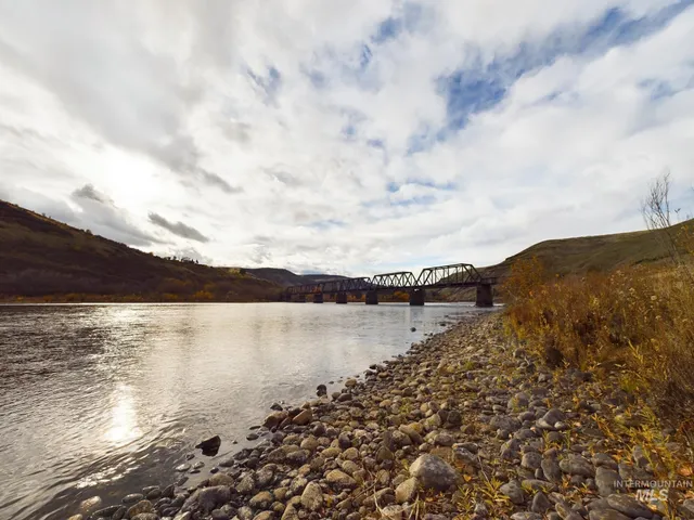 $895,000 | 12 River Juliaetta Id 83535 River, Juliaetta, ID 83535