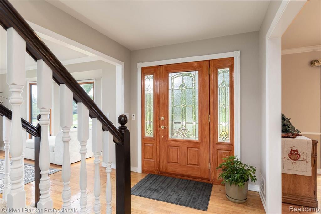 3472 Wedgewood Drive Rochester Hills, MI 48306 - Photo 4 of 46