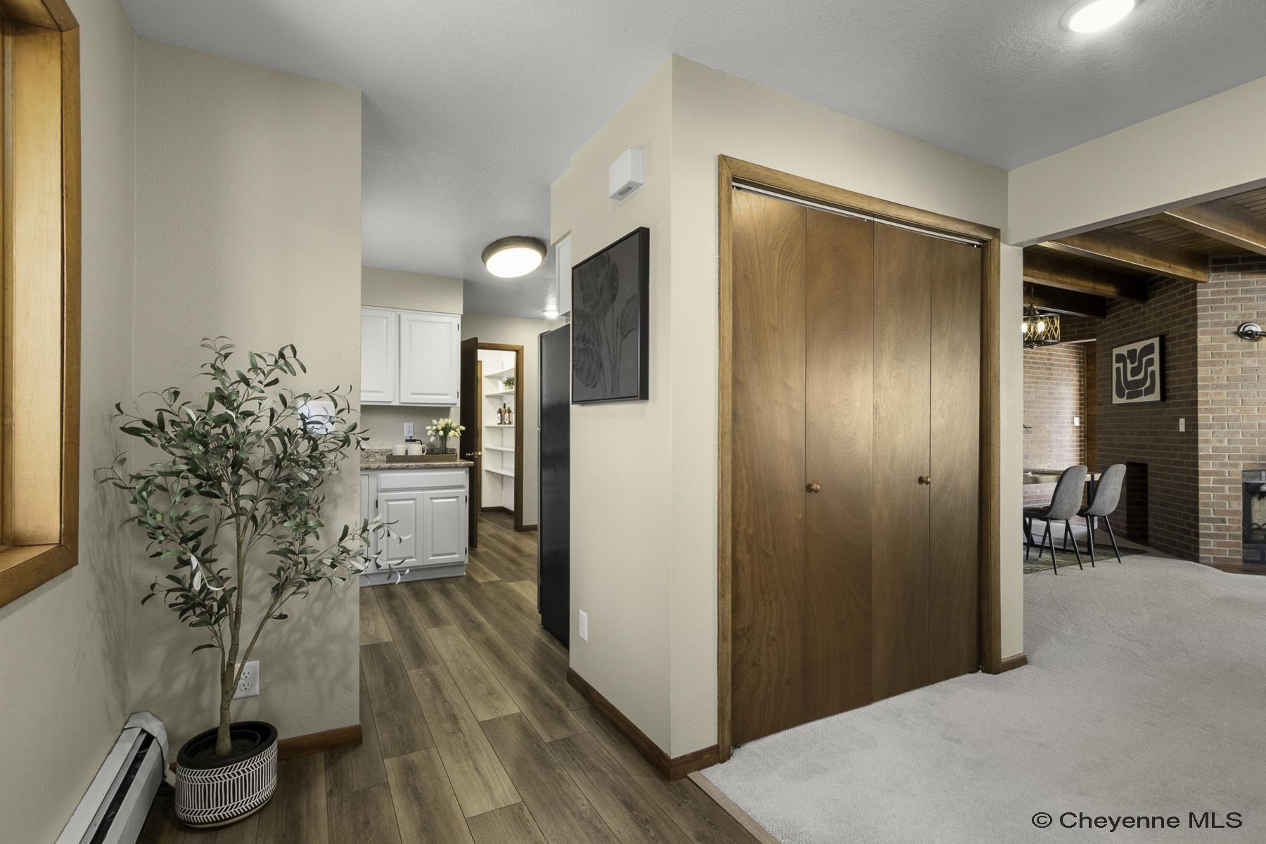 5104 Syracuse Road Cheyenne, WY 82009 - Photo 3 of 31 Gallery Image 3