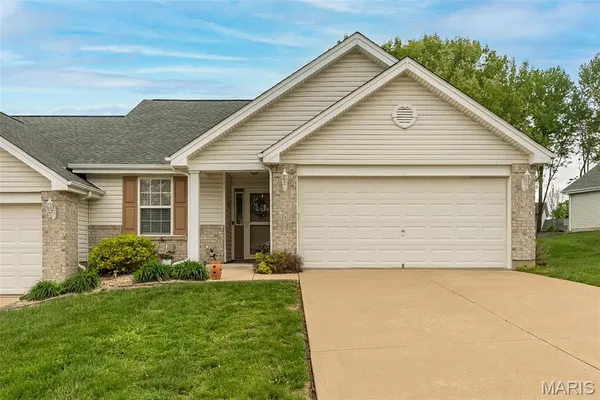 $260,000 | 4 Quiet Meadow Court, St. Peters, MO 63376