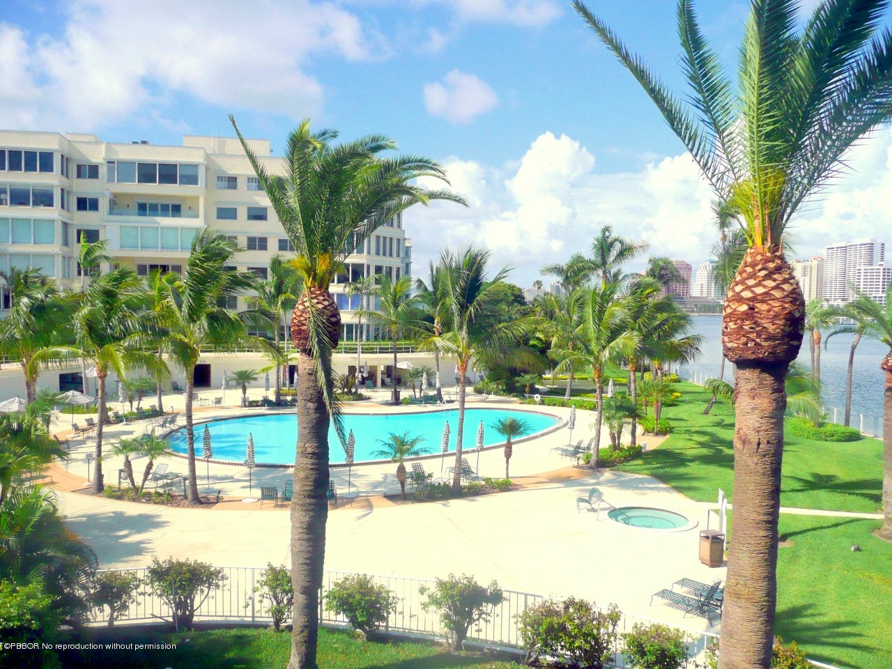 44 Cocoanut Row, Unit 214A Palm Beach, FL 33480 - Photo 9 of 13 a view of a garden