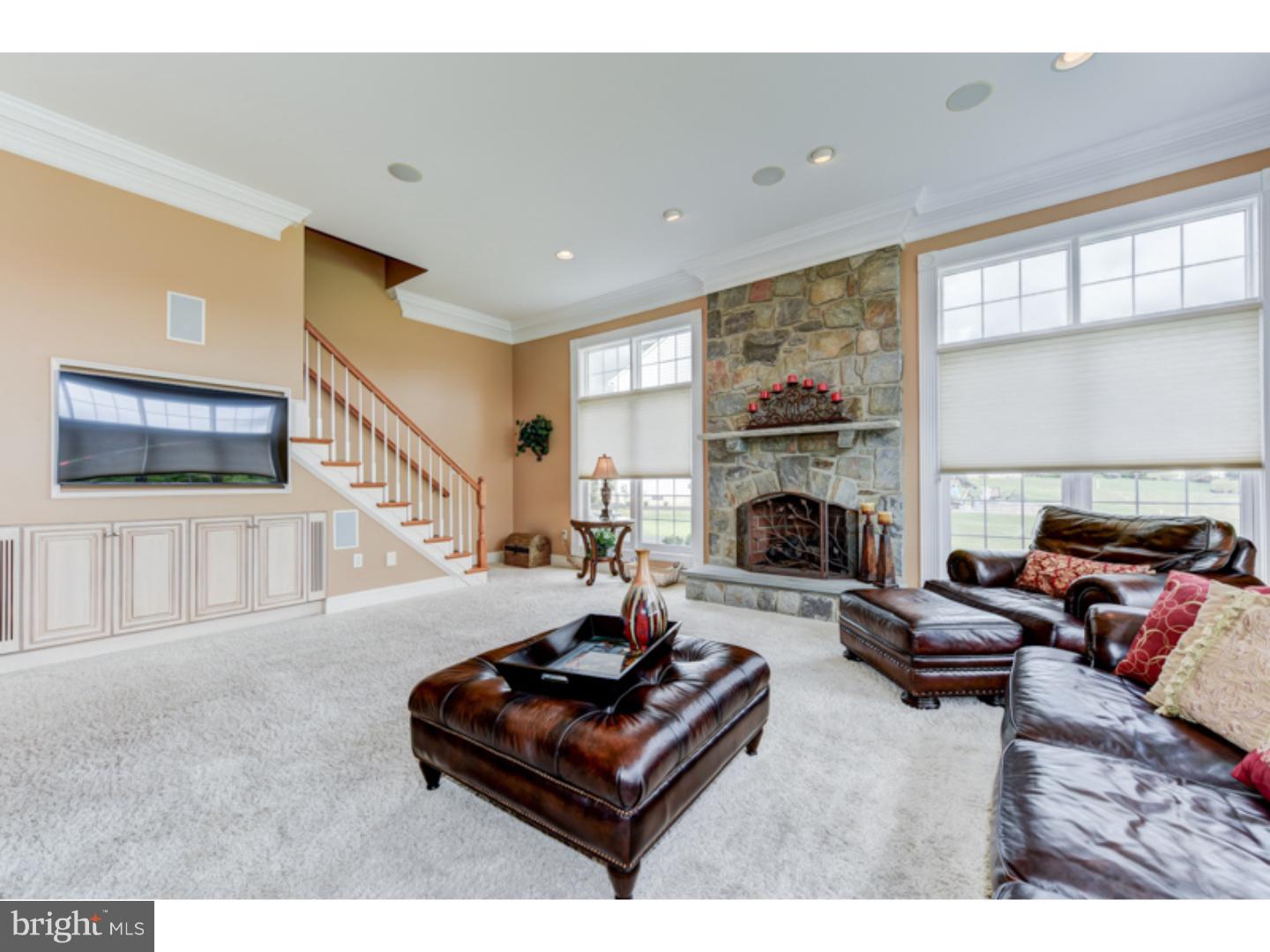 401 Hoffman Road Harleysville, PA 19438 - Photo 9 of 18 Family Room