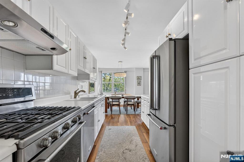 926 Bloomfield Avenue, Unit 3A Glen Ridge, NJ 07028 - Photo 20 of 32