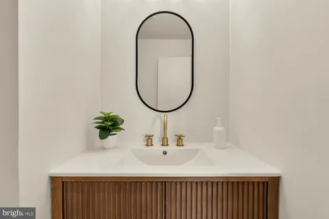 $525,000 | 118 White Birch Court, Greenbelt, MD 20770