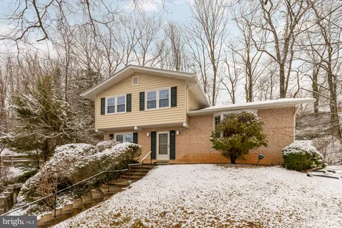 $525,000 | 118 White Birch Court, Greenbelt, MD 20770