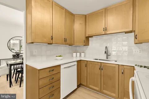 $525,000 | 118 White Birch Court, Greenbelt, MD 20770