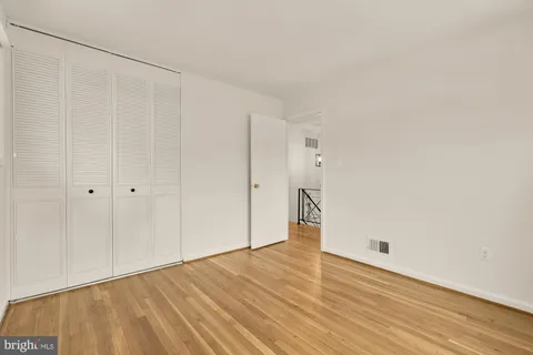 $525,000 | 118 White Birch Court, Greenbelt, MD 20770