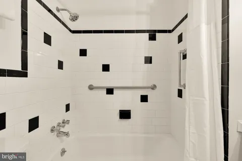 $525,000 | 118 White Birch Court, Greenbelt, MD 20770