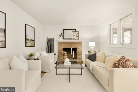 $525,000 | 118 White Birch Court, Greenbelt, MD 20770