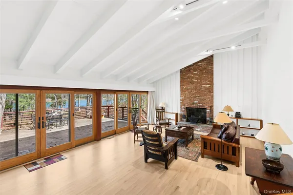 $6,000 | 89 Isle Of Wight Road, East Hampton, NY 11937