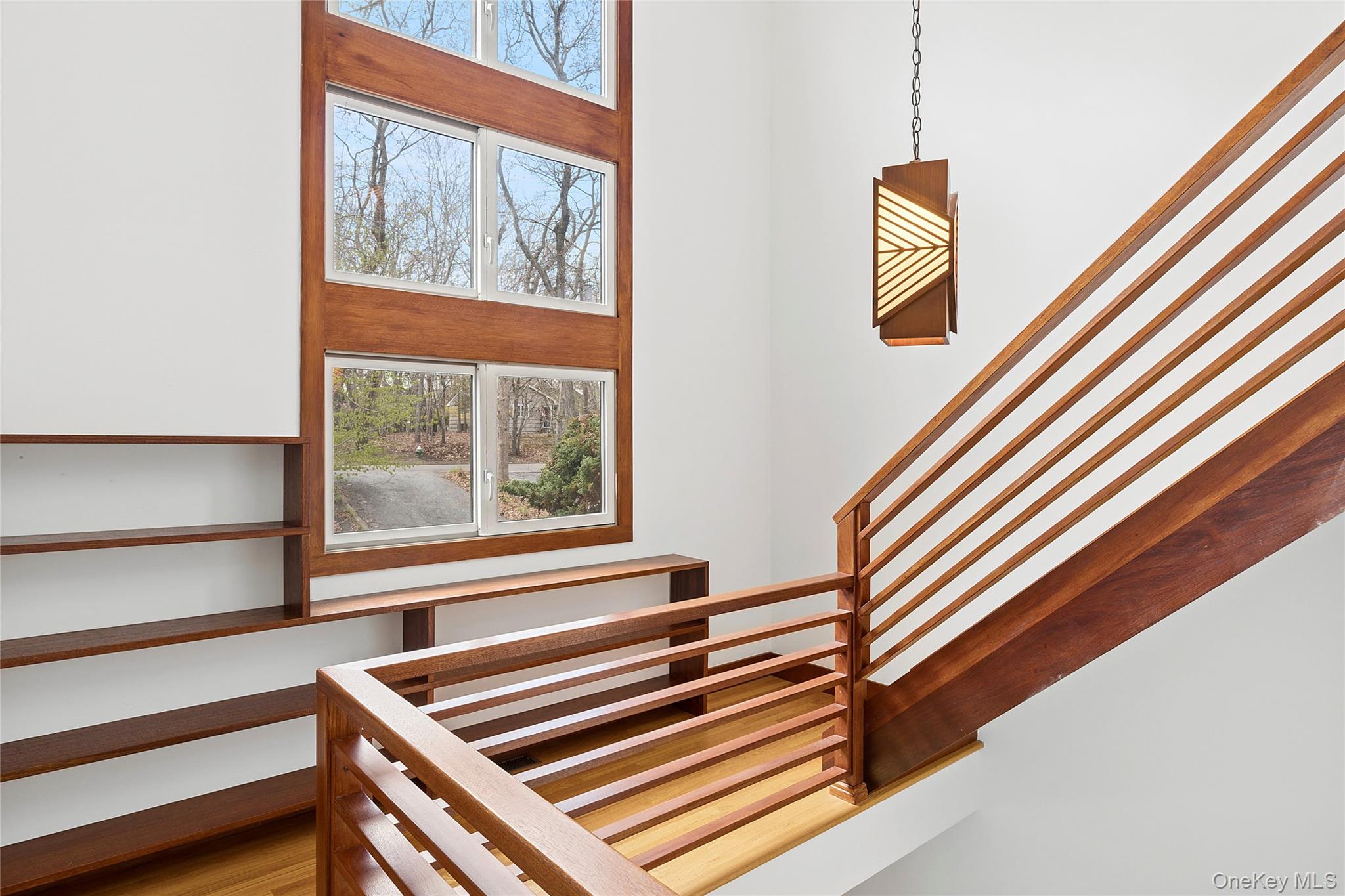 89 Isle Of Wight Road East Hampton, NY 11937 - Photo 5 of 11