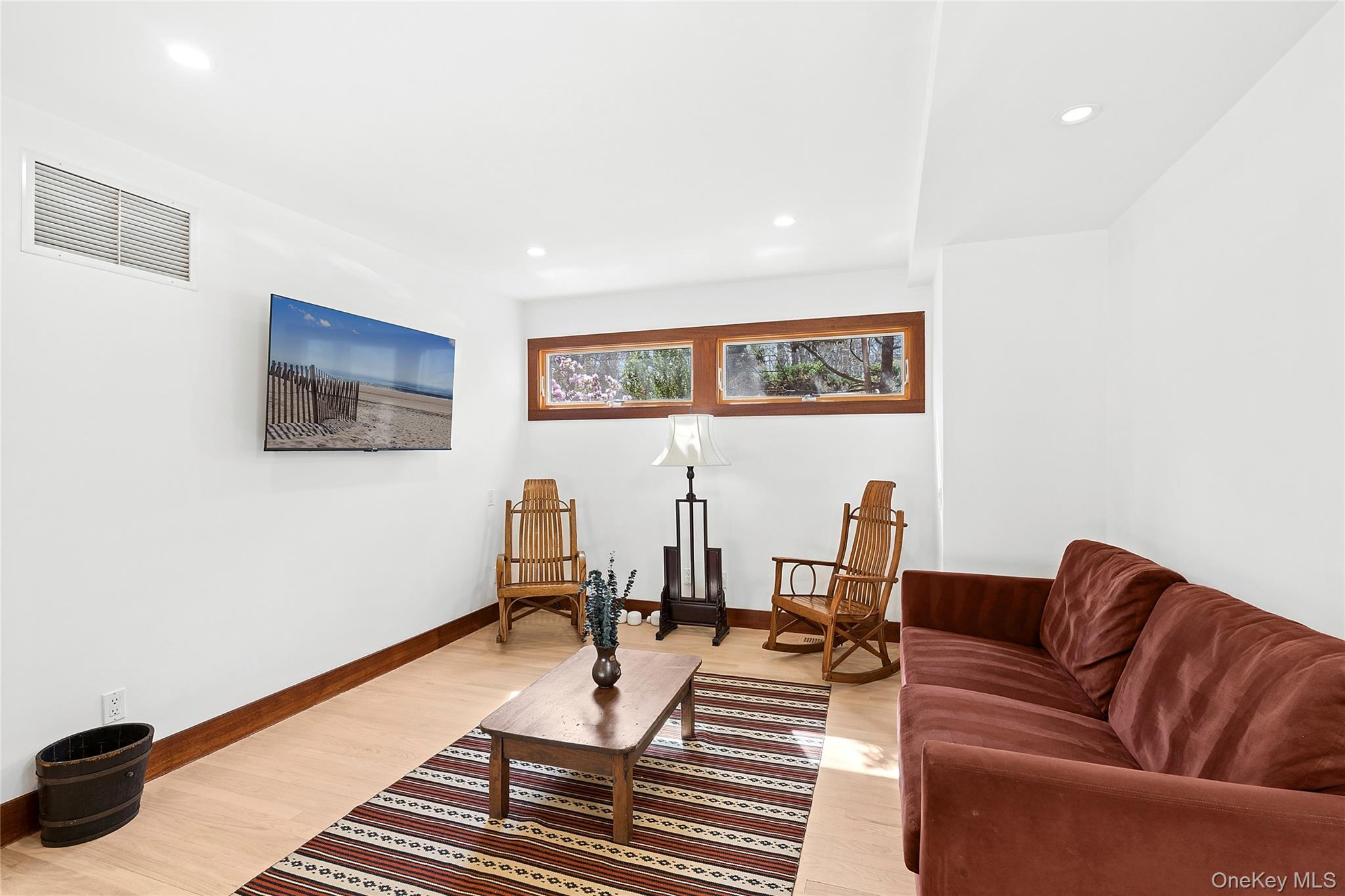 89 Isle Of Wight Road East Hampton, NY 11937 - Photo 9 of 11