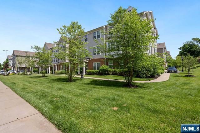 44 Truman Drive Wood-Ridge, NJ 07075 - Photo 5 of 49
