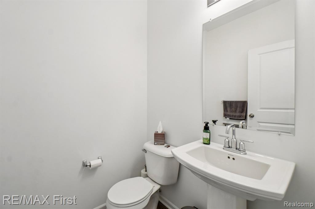 2500 Normandy Road, Unit 44 Royal Oak, MI 48073 - Photo 23 of 30