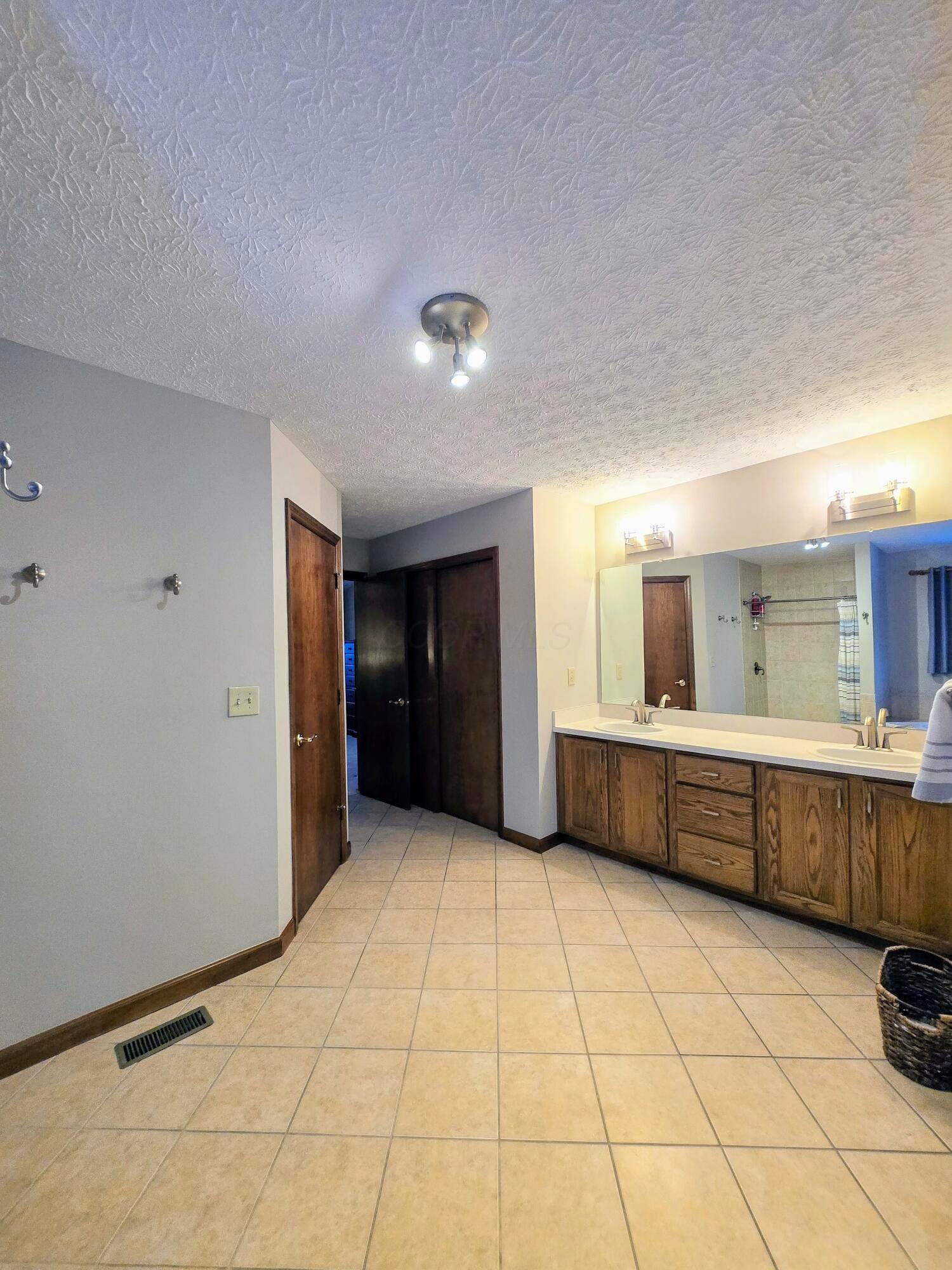 7912 Pinehill Road Lewis Center, OH 43035 - Photo 15 of 28 6 Master Bath