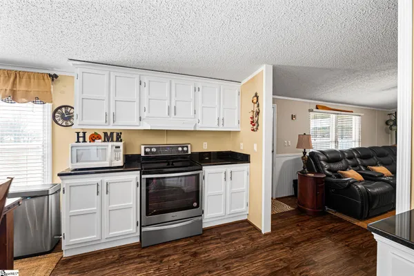 $389,900 | 372 Mystic Hollow, Waterloo, SC 29384