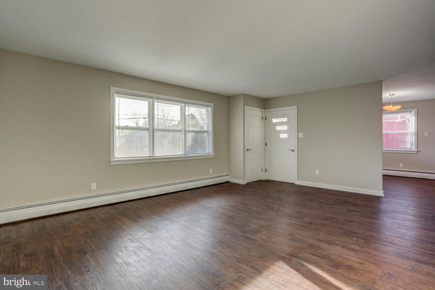 20 East Swartzville Road Denver, PA 17517 - Photo 16 of 43 Living Room