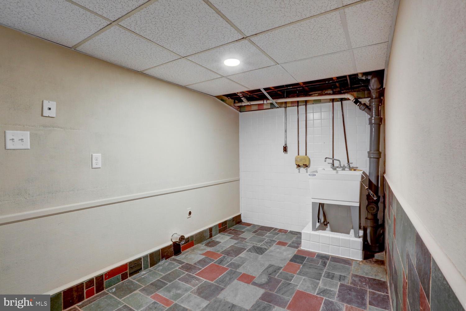 20 East Swartzville Road Denver, PA 17517 - Photo 34 of 43 Laundry Room