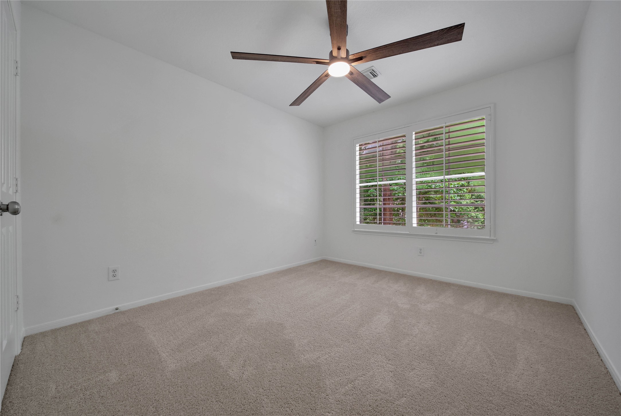 7 Churchdale Place Spring, TX 77382 - Photo 34 of 40 Bedroom #3