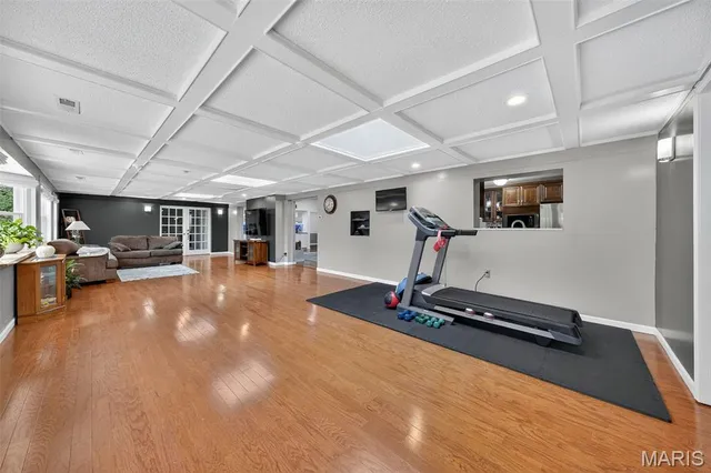 $825,000 | 9 Kirken Knoll Drive, Town and Country, MO 63131