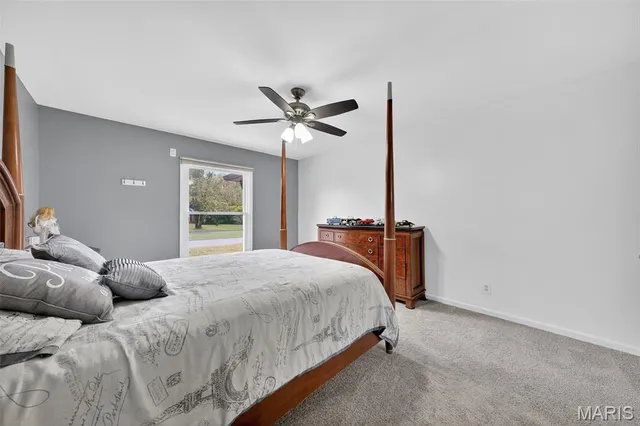 $825,000 | 9 Kirken Knoll Drive, Town and Country, MO 63131