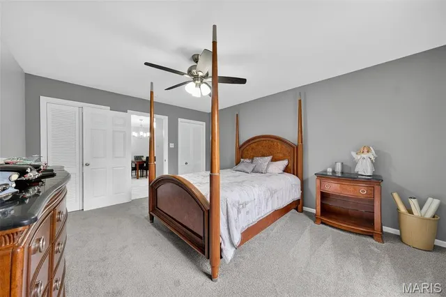 $825,000 | 9 Kirken Knoll Drive, Town and Country, MO 63131