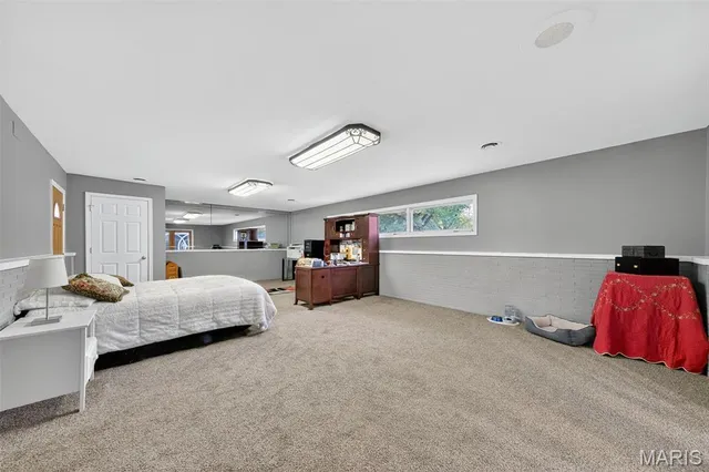 $825,000 | 9 Kirken Knoll Drive, Town and Country, MO 63131